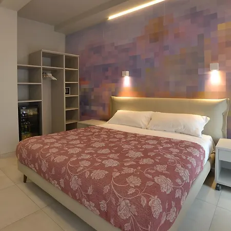 Miki 3* Bordighera